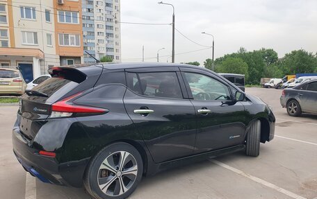 Nissan Leaf II, 2018 год, 1 620 000 рублей, 6 фотография