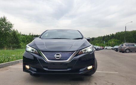 Nissan Leaf II, 2018 год, 1 620 000 рублей, 2 фотография
