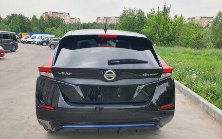 Nissan Leaf II, 2018 год, 1 620 000 рублей, 5 фотография