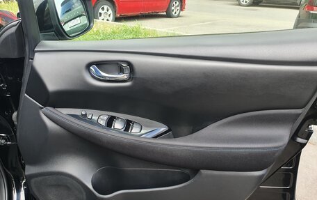 Nissan Leaf II, 2018 год, 1 620 000 рублей, 20 фотография