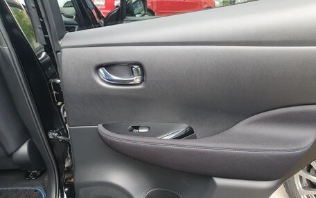 Nissan Leaf II, 2018 год, 1 620 000 рублей, 21 фотография