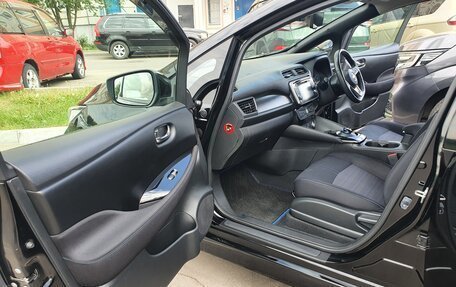 Nissan Leaf II, 2018 год, 1 620 000 рублей, 27 фотография