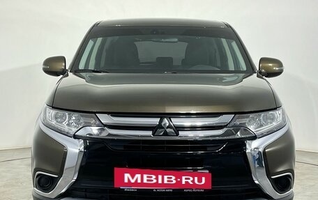 Mitsubishi Outlander III рестайлинг 3, 2018 год, 1 900 000 рублей, 6 фотография