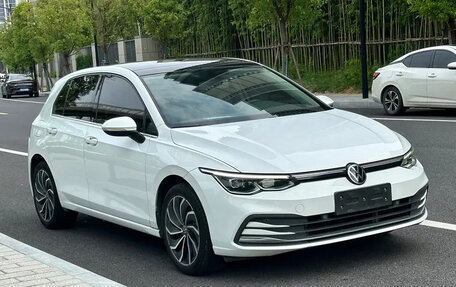 Volkswagen Golf VIII, 2021 год, 1 450 000 рублей, 3 фотография