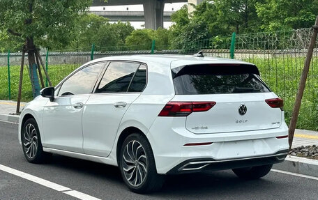 Volkswagen Golf VIII, 2021 год, 1 450 000 рублей, 13 фотография