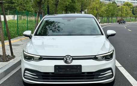 Volkswagen Golf VIII, 2021 год, 1 450 000 рублей, 2 фотография