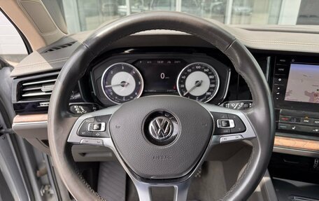 Volkswagen Touareg III, 2018 год, 4 000 000 рублей, 12 фотография