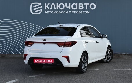 KIA Rio IV, 2018 год, 1 550 000 рублей, 2 фотография