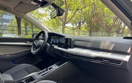 Volkswagen Golf VIII, 2021 год, 1 425 000 рублей, 4 фотография