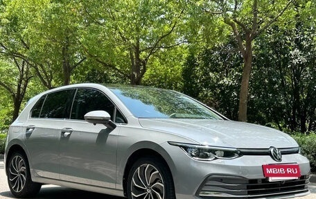 Volkswagen Golf VIII, 2021 год, 1 425 000 рублей, 3 фотография