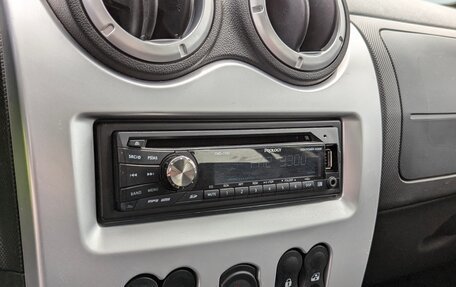Renault Sandero I, 2014 год, 900 000 рублей, 15 фотография