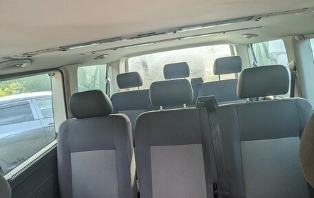 Volkswagen Caravelle T5, 2010 год, 1 800 000 рублей, 3 фотография
