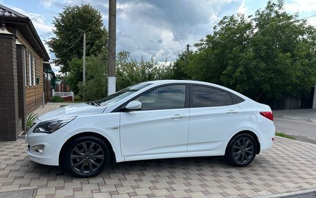 Hyundai Solaris II рестайлинг, 2015 год, 1 050 000 рублей, 5 фотография
