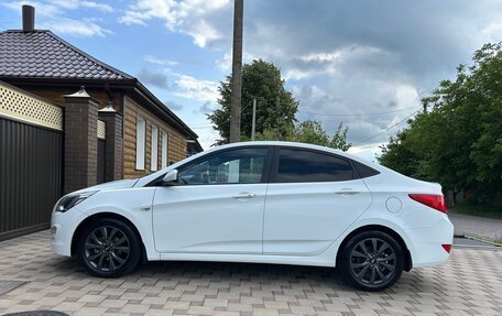 Hyundai Solaris II рестайлинг, 2015 год, 1 050 000 рублей, 6 фотография