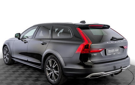 Volvo V90 Cross Country I рестайлинг, 2019 год, 3 500 000 рублей, 7 фотография