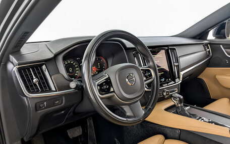 Volvo V90 Cross Country I рестайлинг, 2019 год, 3 500 000 рублей, 16 фотография