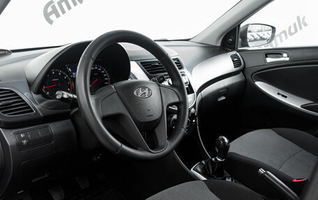 Hyundai Solaris II рестайлинг, 2011 год, 790 000 рублей, 11 фотография