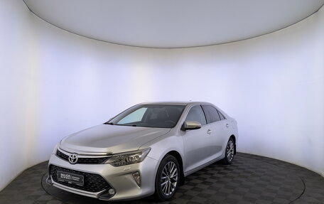 Toyota Camry, 2017 год, 2 200 000 рублей, 1 фотография