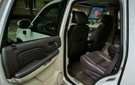 Cadillac Escalade III, 2011 год, 3 750 000 рублей, 11 фотография