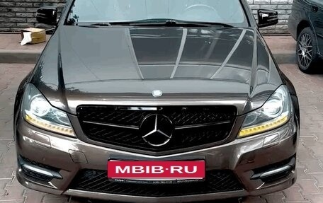 Mercedes-Benz C-Класс, 2013 год, 1 500 000 рублей, 3 фотография