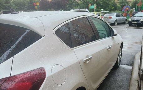 Opel Astra J, 2012 год, 920 000 рублей, 2 фотография