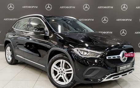 Mercedes-Benz GLA, 2020 год, 3 200 000 рублей, 3 фотография