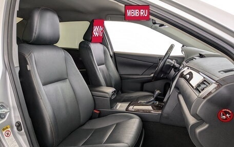 Toyota Camry, 2017 год, 2 200 000 рублей, 25 фотография