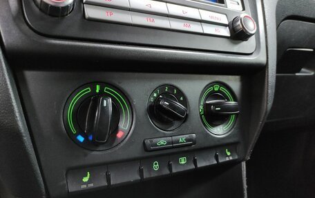 Skoda Rapid I, 2014 год, 812 000 рублей, 13 фотография