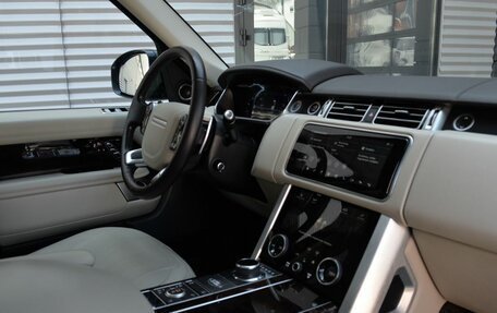 Land Rover Range Rover IV рестайлинг, 2021 год, 12 000 000 рублей, 31 фотография