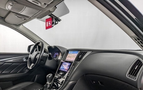 Infiniti Q50 I рестайлинг, 2017 год, 2 090 000 рублей, 11 фотография