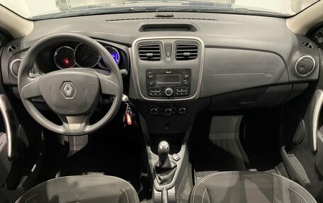 Renault Logan II, 2017 год, 949 000 рублей, 10 фотография