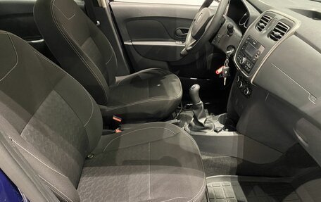 Renault Logan II, 2017 год, 949 000 рублей, 9 фотография