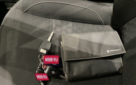 Renault Logan II, 2017 год, 949 000 рублей, 16 фотография