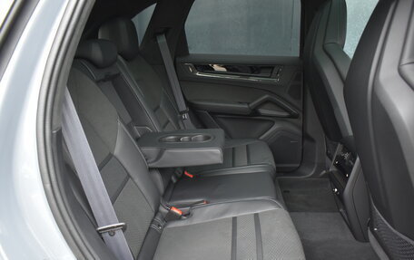 Porsche Cayenne III, 2025 год, 23 890 000 рублей, 40 фотография