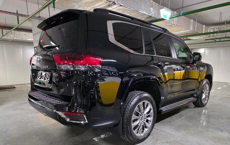 Toyota Land Cruiser, 2024 год, 26 250 000 рублей, 3 фотография