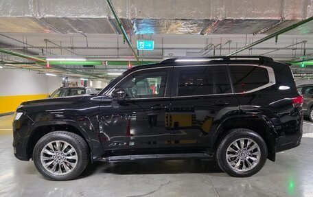 Toyota Land Cruiser, 2024 год, 26 250 000 рублей, 8 фотография