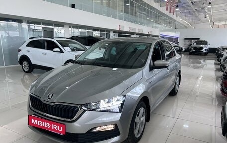 Skoda Rapid II, 2021 год, 1 800 000 рублей, 2 фотография
