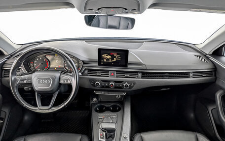 Audi A4, 2017 год, 1 950 000 рублей, 14 фотография