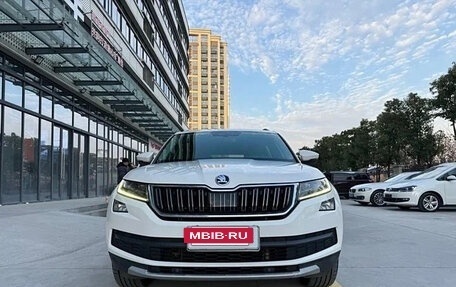 Skoda Kodiaq I, 2022 год, 3 500 666 рублей, 2 фотография