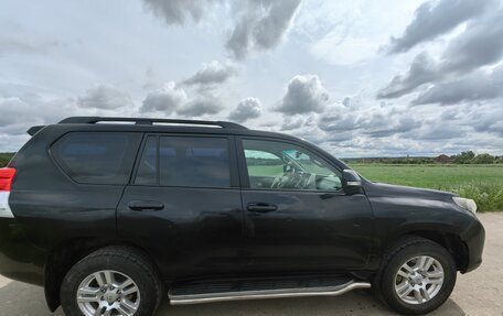 Toyota Land Cruiser Prado 150 рестайлинг 2, 2012 год, 2 700 000 рублей, 6 фотография