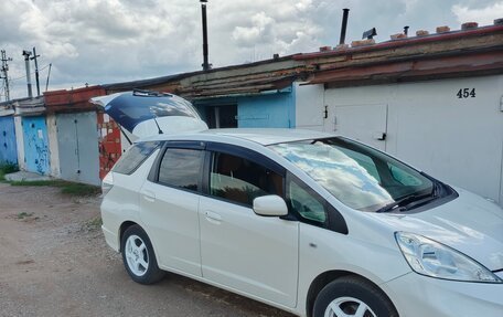 Honda Fit Shuttle I рестайлинг, 2014 год, 950 000 рублей, 5 фотография