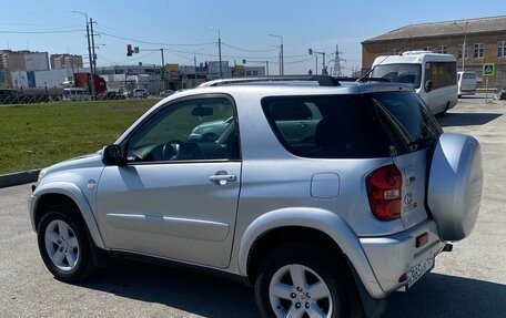 Toyota RAV4, 2004 год, 850 000 рублей, 2 фотография