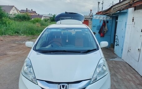 Honda Fit Shuttle I рестайлинг, 2014 год, 950 000 рублей, 3 фотография