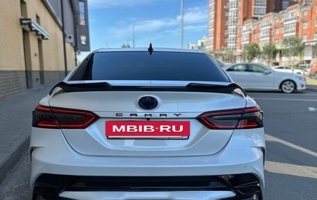 Toyota Camry, 2019 год, 2 950 000 рублей, 6 фотография