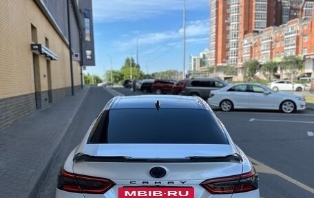 Toyota Camry, 2019 год, 2 950 000 рублей, 4 фотография