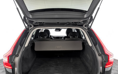 Volvo XC60 II, 2018 год, 3 000 000 рублей, 10 фотография
