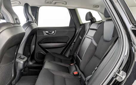 Volvo XC60 II, 2018 год, 3 000 000 рублей, 12 фотография
