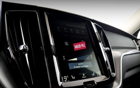 Volvo XC60 II, 2018 год, 3 000 000 рублей, 28 фотография