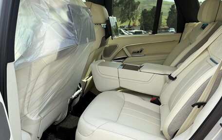 Land Rover Range Rover IV рестайлинг, 2025 год, 32 500 000 рублей, 4 фотография