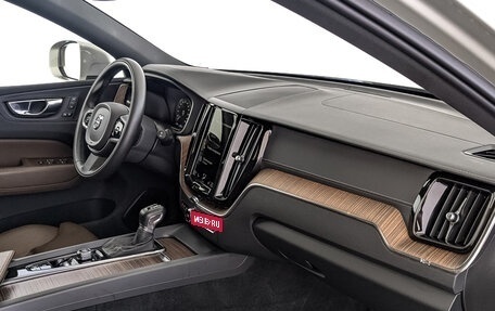 Volvo XC60 II, 2021 год, 4 645 000 рублей, 13 фотография